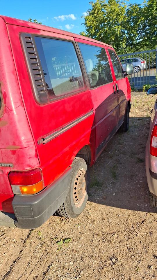 T4 multivan Vw пробіг: 500000 рік: Juni 1995 Diesel потужність:63 PS коробка: Manuell April 2026 ціна: 1150 - Фото 2
