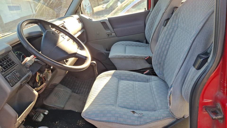 T4 multivan Vw пробіг: 500000 рік: Juni 1995 Diesel потужність:63 PS коробка: Manuell April 2026 ціна: 1150 - Фото 6