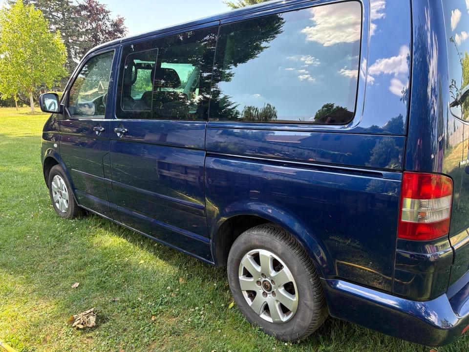 VW T5 Multivan пробіг: 312591 рік: Juni 2004 Diesel потужність:174 PS коробка: Manuell ціна: 2500 - Фото 11