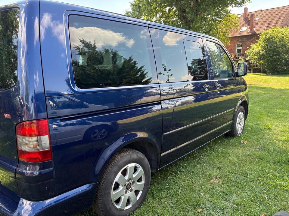 VW T5 Multivan пробіг: 312591 рік: Juni 2004 Diesel потужність:174 PS коробка: Manuell ціна: 2500 - Фото 14