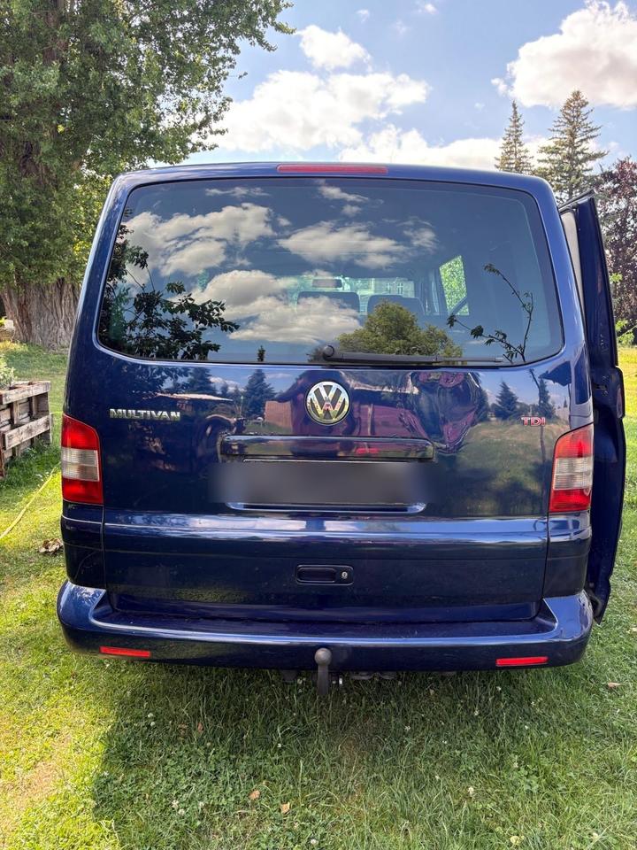 VW T5 Multivan пробіг: 312591 рік: Juni 2004 Diesel потужність:174 PS коробка: Manuell ціна: 2500 - Фото 4