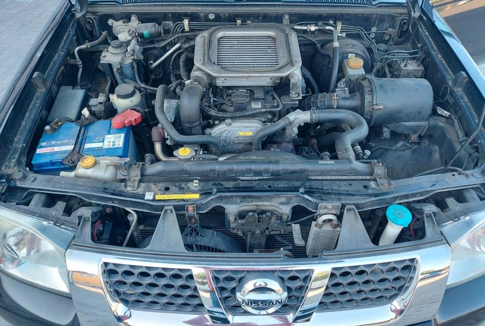 Nissan Navara NP300 Pick-up Double Cab 4X4 пробіг: 220000 рік: März 2009 Diesel потужність:133 PS коробка: Manuell ціна: 5500 - Фото 13