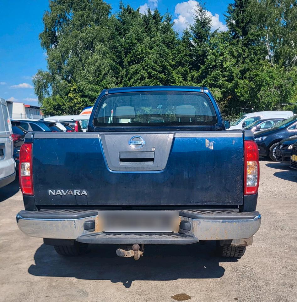 Nissan Navara 2.5 dCi 4x4 пробіг: 249712 рік: Juni 2007 Diesel потужність:170 PS коробка: Manuell ціна: 3950 - Фото 6