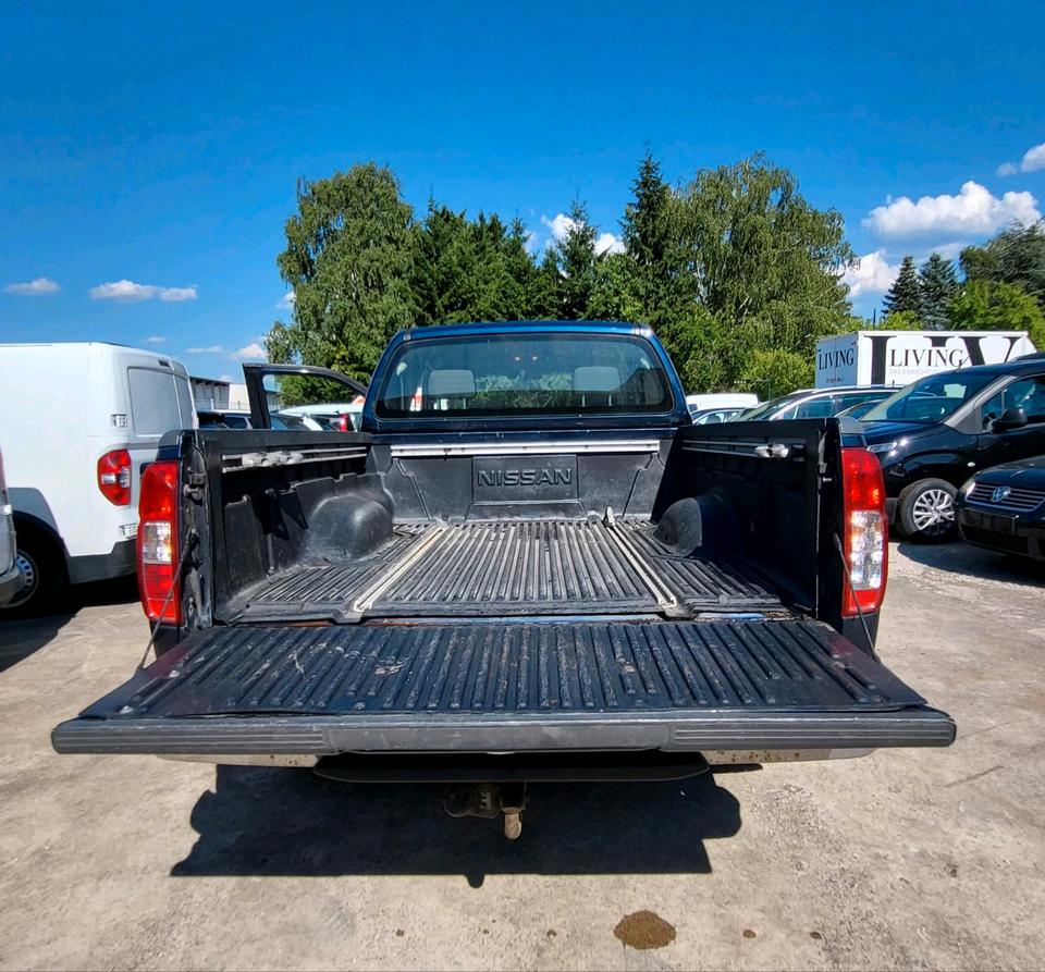 Nissan Navara 2.5 dCi 4x4 пробіг: 249712 рік: Juni 2007 Diesel потужність:170 PS коробка: Manuell ціна: 3950 - Фото 9