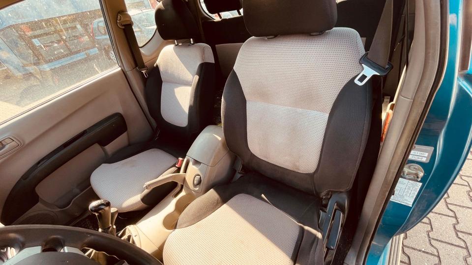 Mitsubishi L200 Allrad 4x4 Aпробіг: 214000 рік: Mai 2007 Diesel потужність:136 PS коробка: Manuell ціна: 3300 - Фото 11