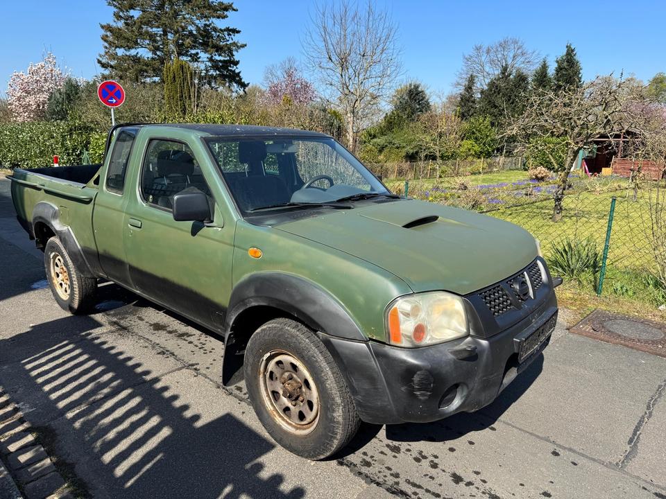Nissan Navara D22 2.5 4x4 пробіг: 239000 рік: Dezember 2006 Diesel потужність:134 PS коробка: Manuell ціна: 3700 - Фото 0