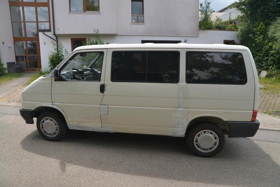 VW T4 multivan пробіг: 355000 рік: Juni 1992 Diesel потужність:90 PS коробка: Manuell ціна: 3900 - Фото 0