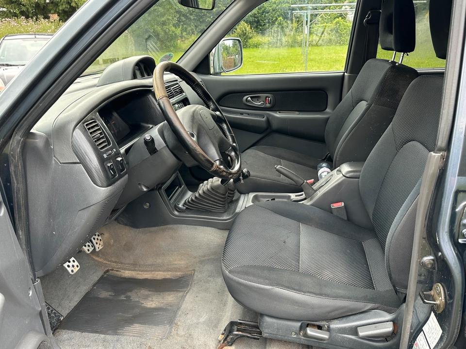 Mitsubishi L200 2.5 Dakar пробіг: 176000 рік: Juli 2005 Diesel коробка: Manuell ціна: 5700 Grau - Фото 11