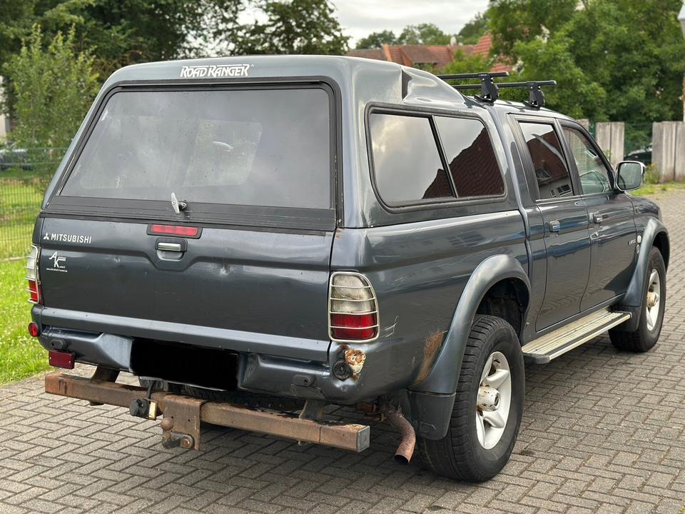Mitsubishi L200 2.5 Dakar пробіг: 176000 рік: Juli 2005 Diesel коробка: Manuell ціна: 5700 Grau - Фото 7