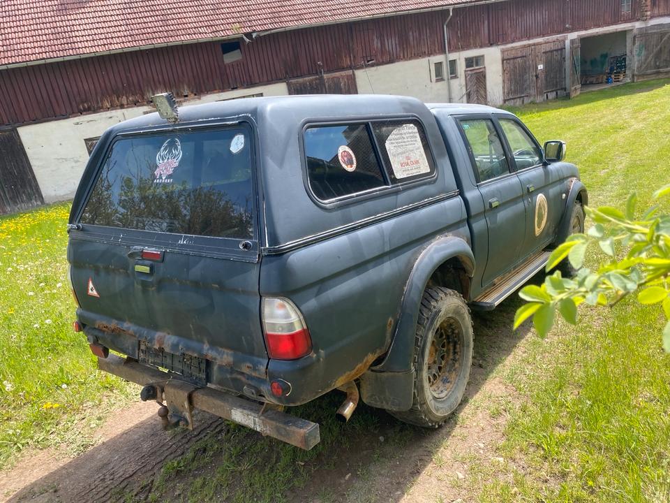 Mitsubishi L200 Pickup Export 2.5 116ps Motor Getriebe top L-Reihe пробіг: 258000 рік: März 2005 Diesel потужність:116 PS ціна: 3400 - Фото 1