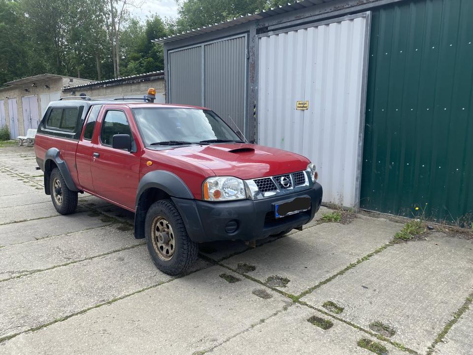 Nissan Navara D22 King Cab пробіг: 166960 рік: Oktober 2004 Diesel потужність:133 PS коробка: Manuell ціна: 6000 - Фото 0