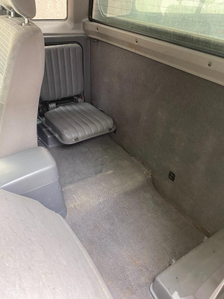 Nissan Navara D22 King Cab пробіг: 166960 рік: Oktober 2004 Diesel потужність:133 PS коробка: Manuell ціна: 6000 - Фото 7