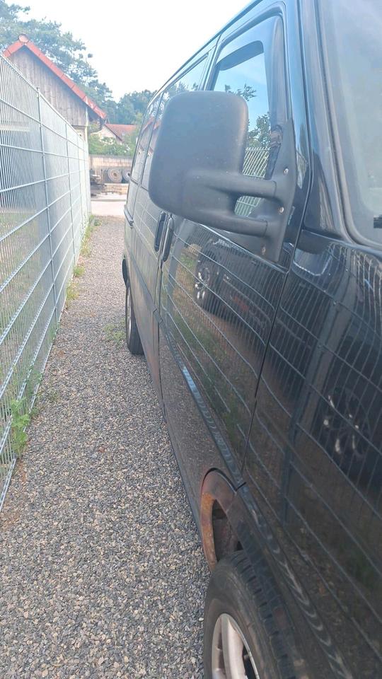 VW T4 2.5 TDI Multivan пробіг: 333000 рік: März 2002 Diesel потужність:88 PS коробка: Manuell ціна: 2200 - Фото 2