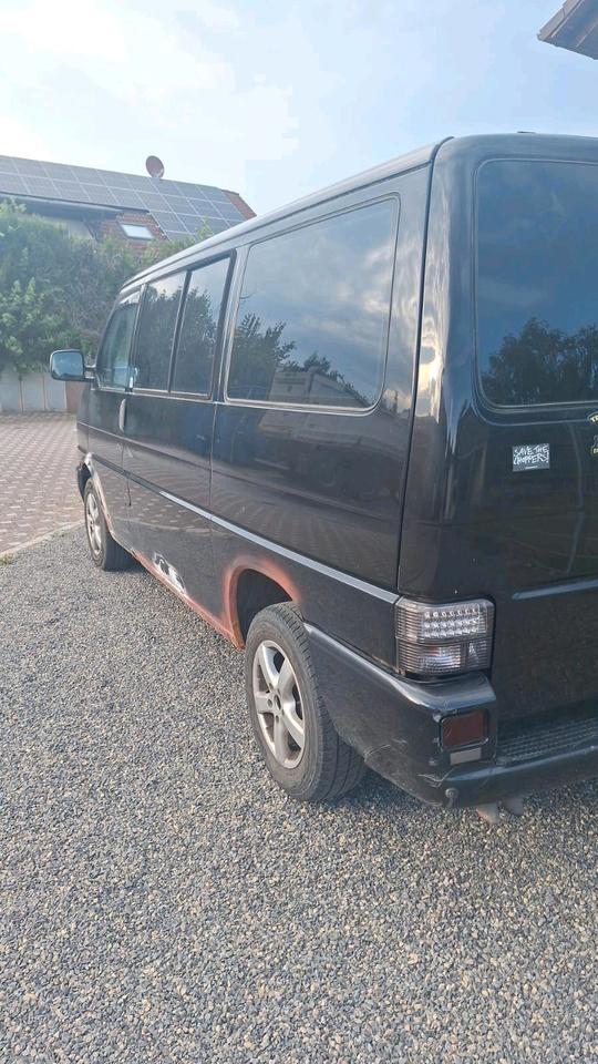VW T4 2.5 TDI Multivan пробіг: 333000 рік: März 2002 Diesel потужність:88 PS коробка: Manuell ціна: 2200 - Фото 4