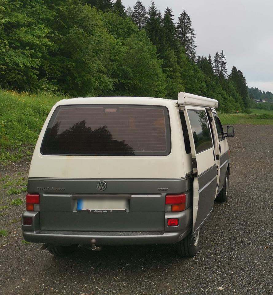 Volkswagen T4 2.5TDI ACV Transporter пробіг: 330000 рік: Juli 2000 Diesel потужність:102 PS Van/Bus Weiß - Фото 1