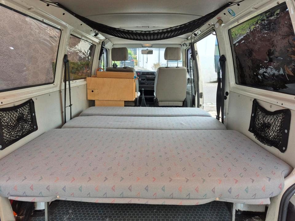 Volkswagen T4 2.5TDI ACV Transporter пробіг: 330000 рік: Juli 2000 Diesel потужність:102 PS Van/Bus Weiß - Фото 9