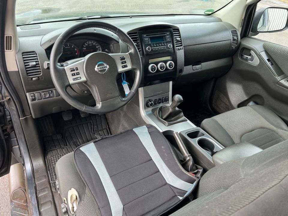 Nissan Navara Pickup King Cab SE 4X4 *1HAND*EURO5 пробіг: 389348 рік: April 2013 Diesel потужність:190 PS коробка: Manuell ціна: 4700 - Фото 9