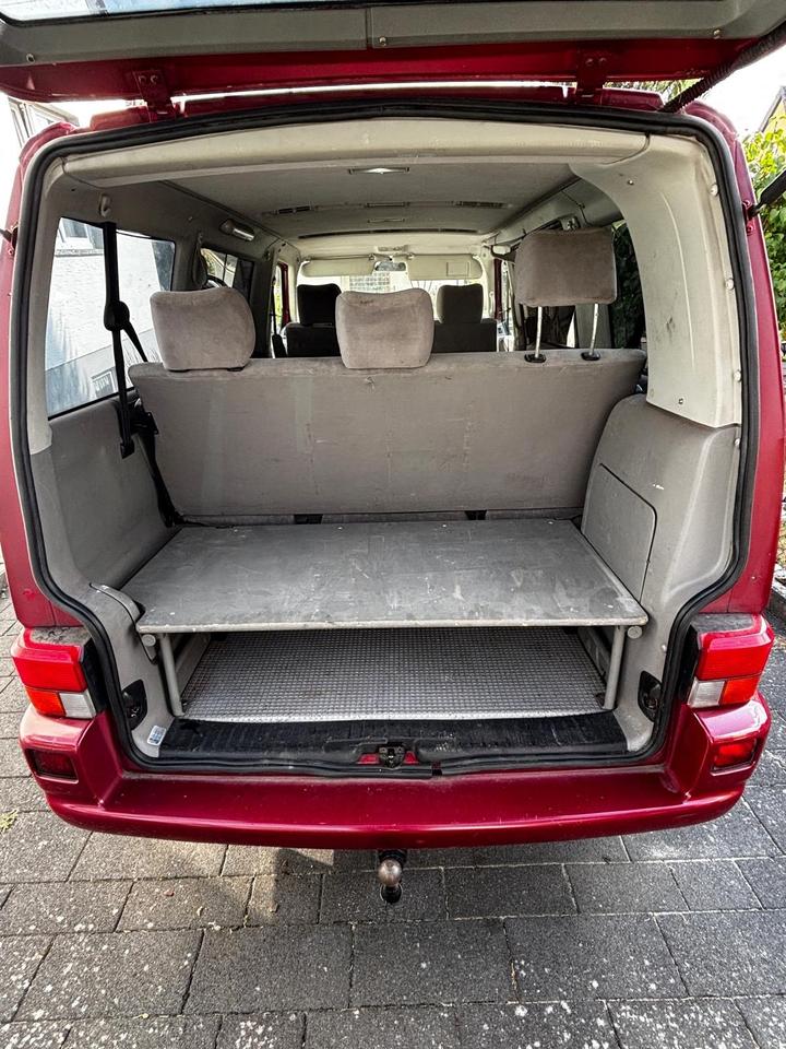 VW T4 Camper Multivan 2.5TDI 102PS пробіг: 241000 рік: August 1997 Diesel потужність:102 PS ціна: 3500 - Фото 8