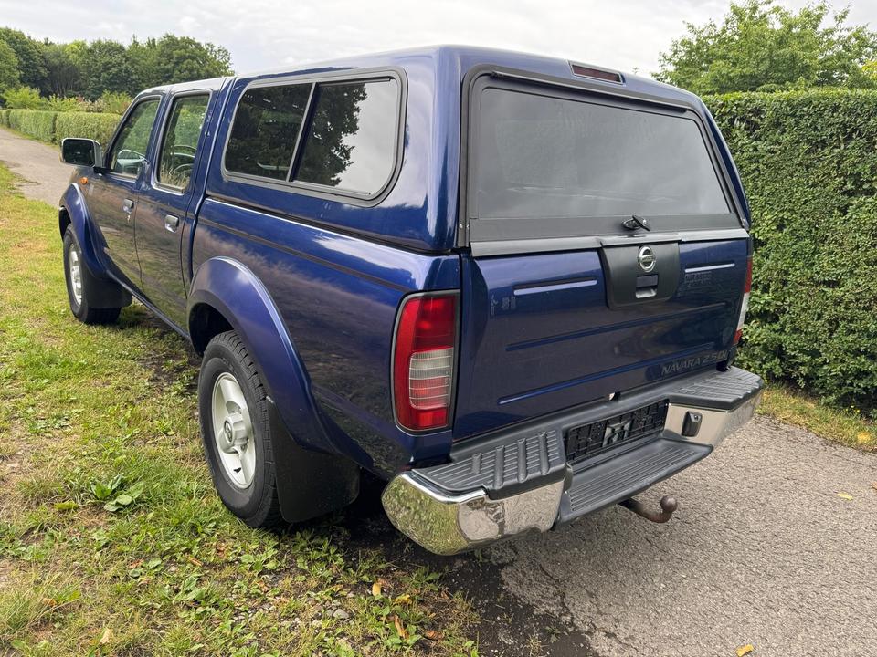 Nissan Navara 2.5 D22 Doppelkabine пробіг: 196000 рік: August 2004 Diesel потужність:133 PS коробка: Manuell ціна: 6000 - Фото 3