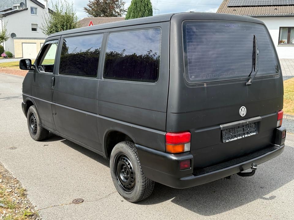 VW T4 2.4D Multivan/Camper  пробіг: 423000 рік: April 1996 Diesel потужність:77 PS коробка: Manuell ціна: 1850 - Фото 3
