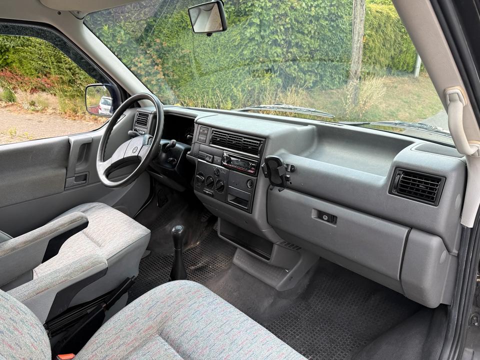 VW T4 2.4D Multivan/Camper  пробіг: 423000 рік: April 1996 Diesel потужність:77 PS коробка: Manuell ціна: 1850 - Фото 7
