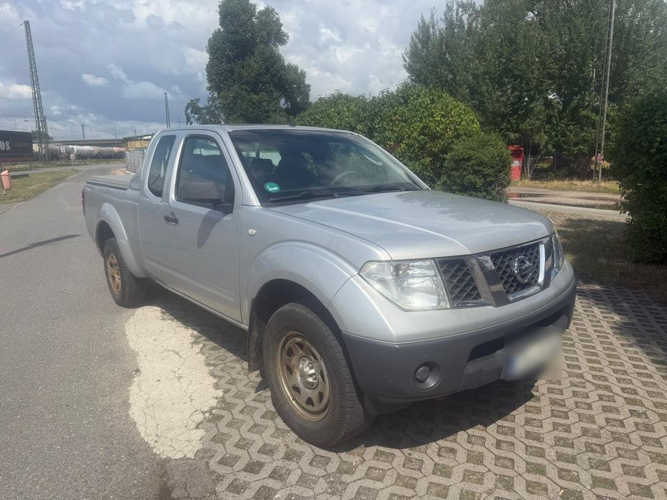 Nissan Navarra 4x4 пробіг: 130000 рік: Januar 2007 Diesel коробка: Manuell ціна: 3999 - Фото 0