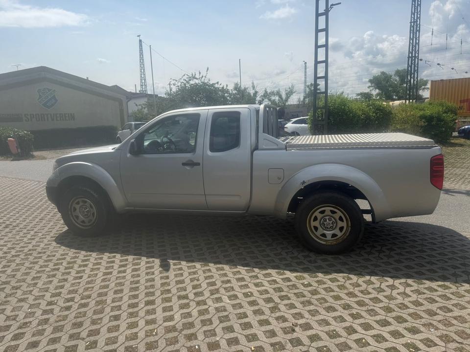 Nissan Navarra 4x4 пробіг: 130000 рік: Januar 2007 Diesel коробка: Manuell ціна: 3999 - Фото 6