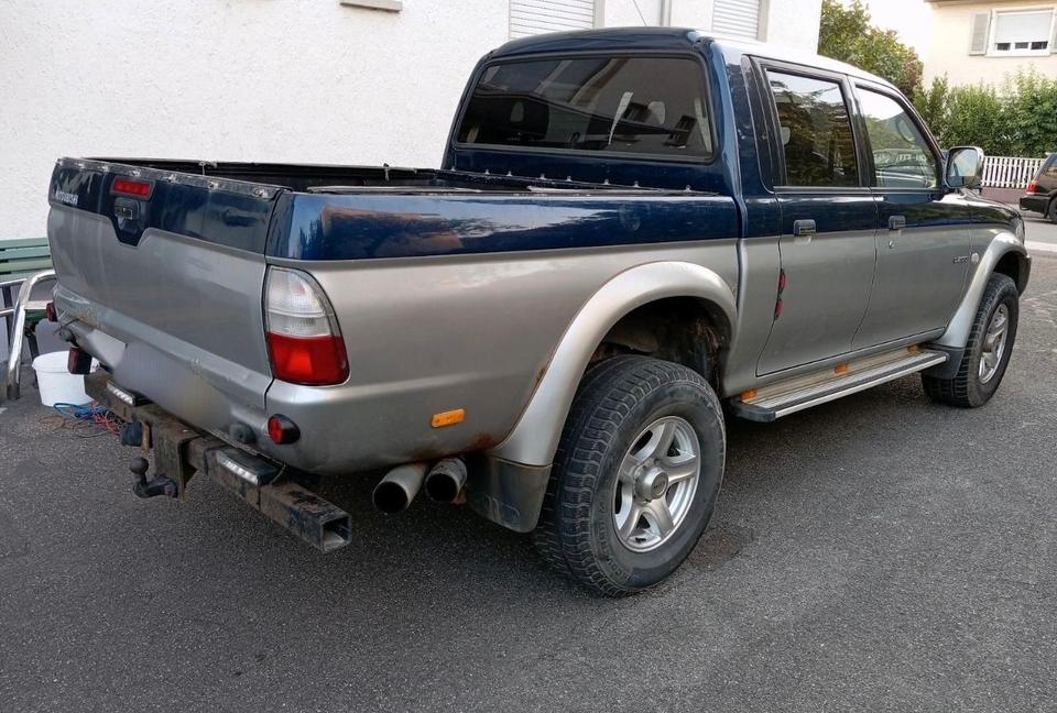 Надійне авто для ЗСУ Mitsubishi L200 Doppelkabine Pickup пробіг: 298000 рік: April 2003 Diesel потужність:117 PS коробка: Manuell ціна: 4499 - Фото 2