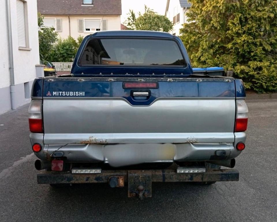 Надійне авто для ЗСУ Mitsubishi L200 Doppelkabine Pickup пробіг: 298000 рік: April 2003 Diesel потужність:117 PS коробка: Manuell ціна: 4499 - Фото 3