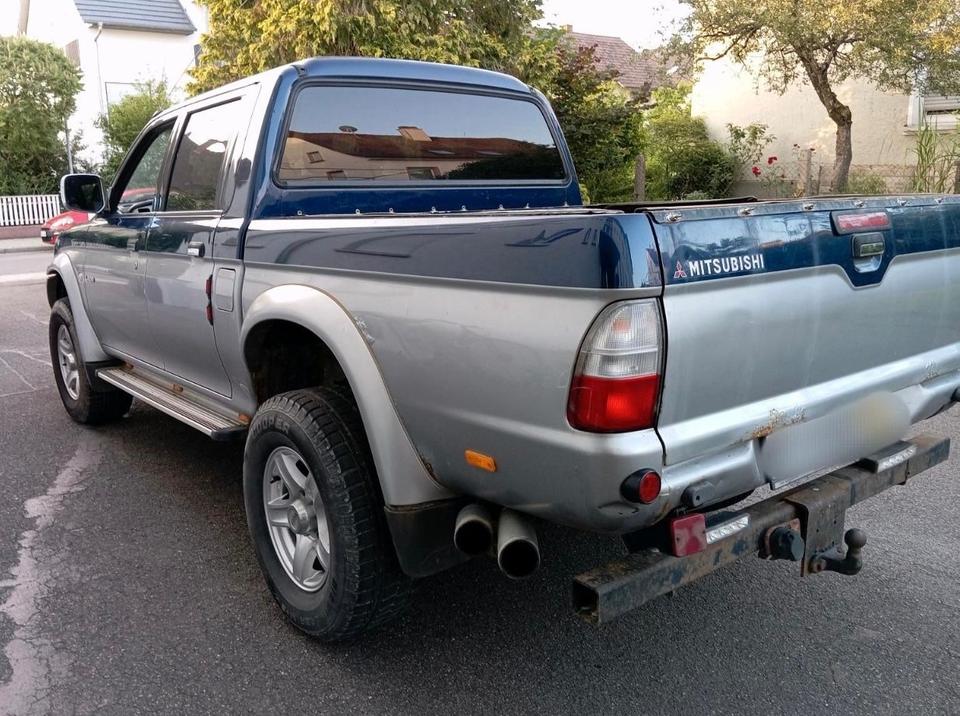 Надійне авто для ЗСУ Mitsubishi L200 Doppelkabine Pickup пробіг: 298000 рік: April 2003 Diesel потужність:117 PS коробка: Manuell ціна: 4499 - Фото 4