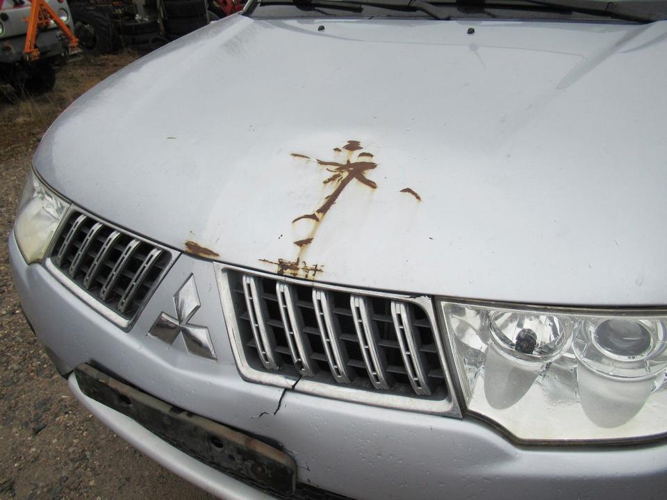 Mitsubishi L200 DI-D Pickup  пробіг: 220000 рік: Mai 2010 Diesel потужність:136 PS Silber ціна: 5950 - Фото 15