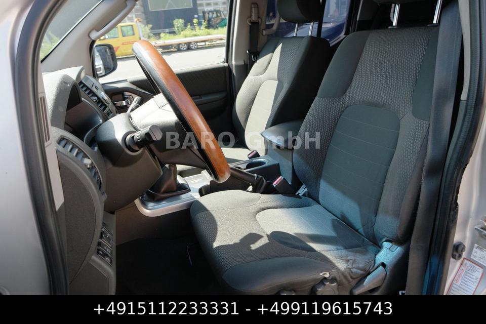 Nissan Navara Pickup Double Cab XE 4X4 пробіг: 347500 рік: August 2011 Diesel потужність:190 PS коробка: Manuell ціна: 4400 - Фото 11