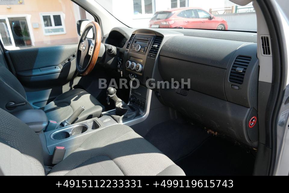 Nissan Navara Pickup Double Cab XE 4X4 пробіг: 347500 рік: August 2011 Diesel потужність:190 PS коробка: Manuell ціна: 4400 - Фото 14