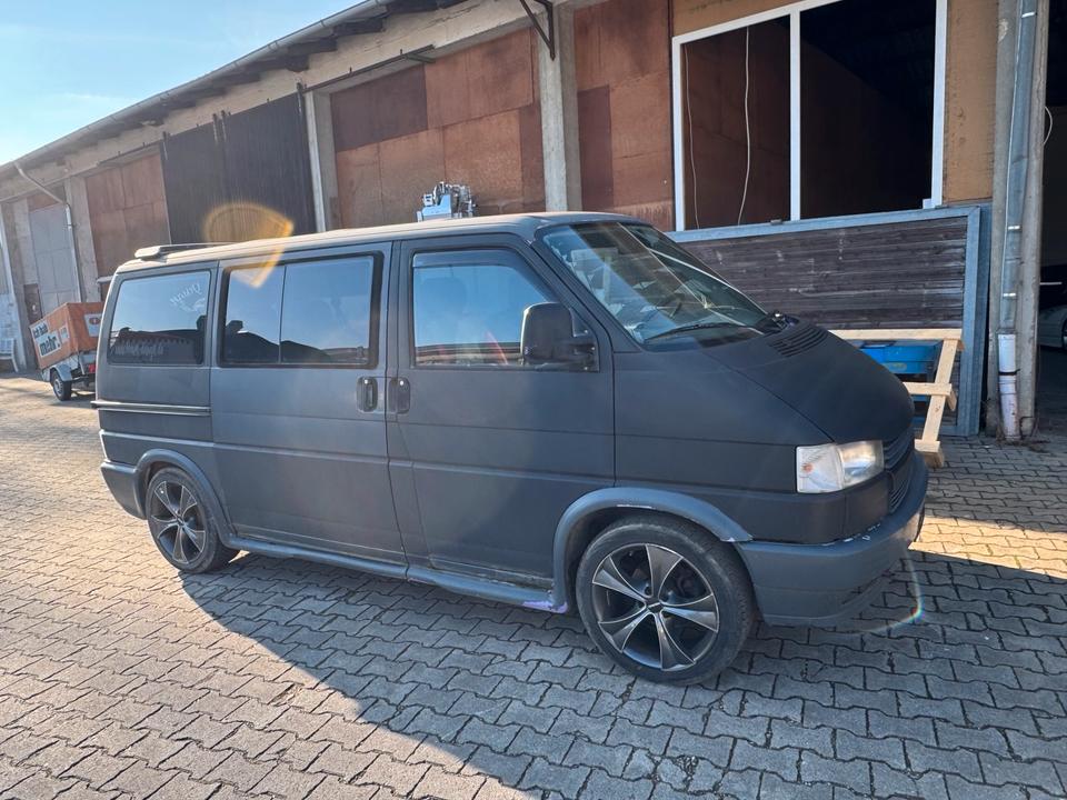 Vw t4 Multi-van 1,9 7 Sitz пробіг: 328450 рік: März 1994 Diesel потужність:69 PS коробка: Manuell ціна: 3200 - Фото 0