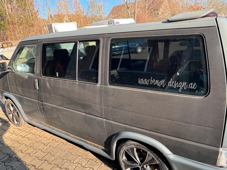 Vw t4 Multi-van 1,9 7 Sitz пробіг: 328450 рік: März 1994 Diesel потужність:69 PS коробка: Manuell ціна: 3200 - Фото 1