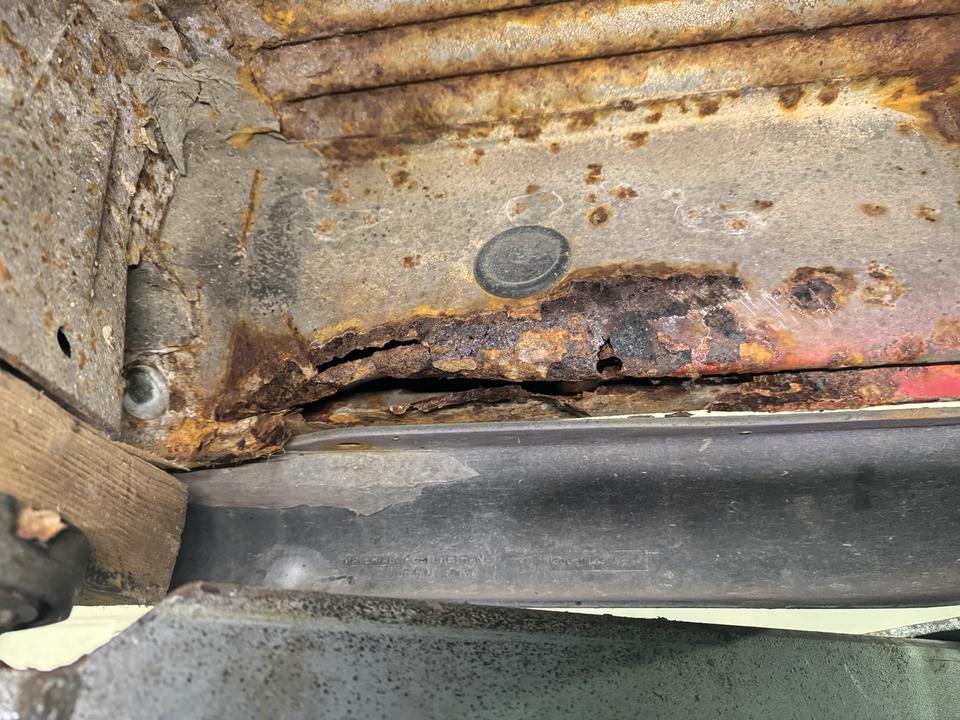 Vw t4 Multi-van 1,9 7 Sitz пробіг: 328450 рік: März 1994 Diesel потужність:69 PS коробка: Manuell ціна: 3200 - Фото 16