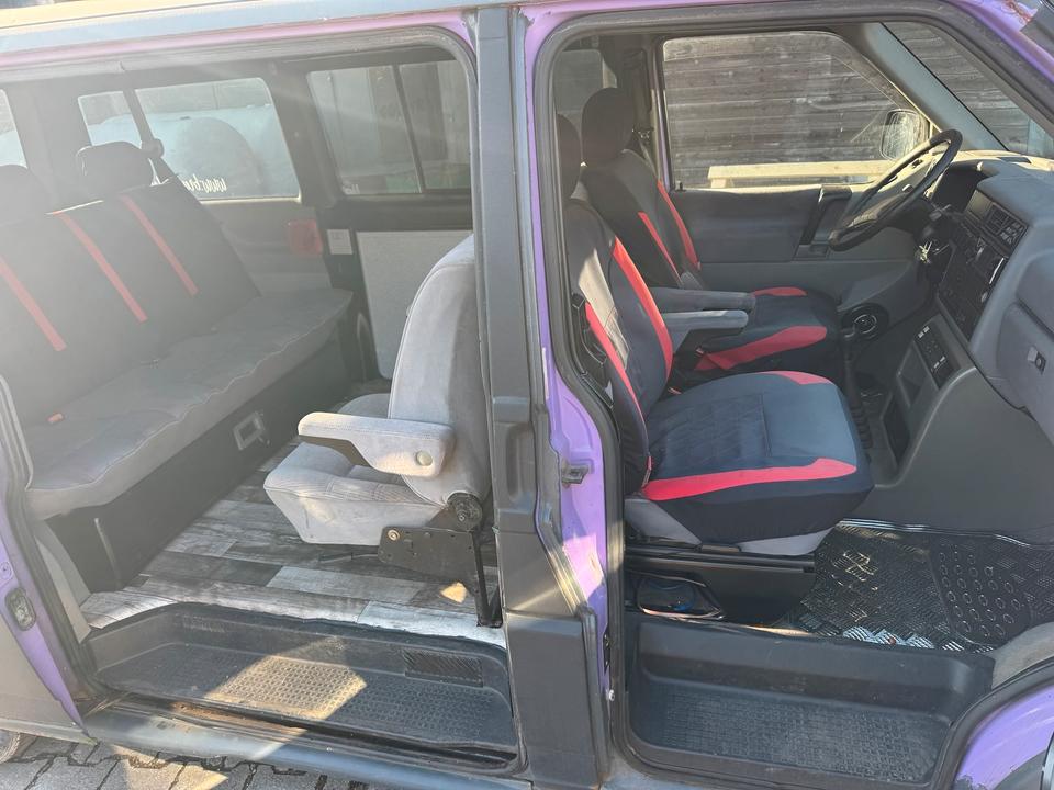 Vw t4 Multi-van 1,9 7 Sitz пробіг: 328450 рік: März 1994 Diesel потужність:69 PS коробка: Manuell ціна: 3200 - Фото 2