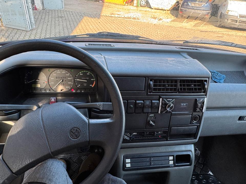 Vw t4 Multi-van 1,9 7 Sitz пробіг: 328450 рік: März 1994 Diesel потужність:69 PS коробка: Manuell ціна: 3200 - Фото 7
