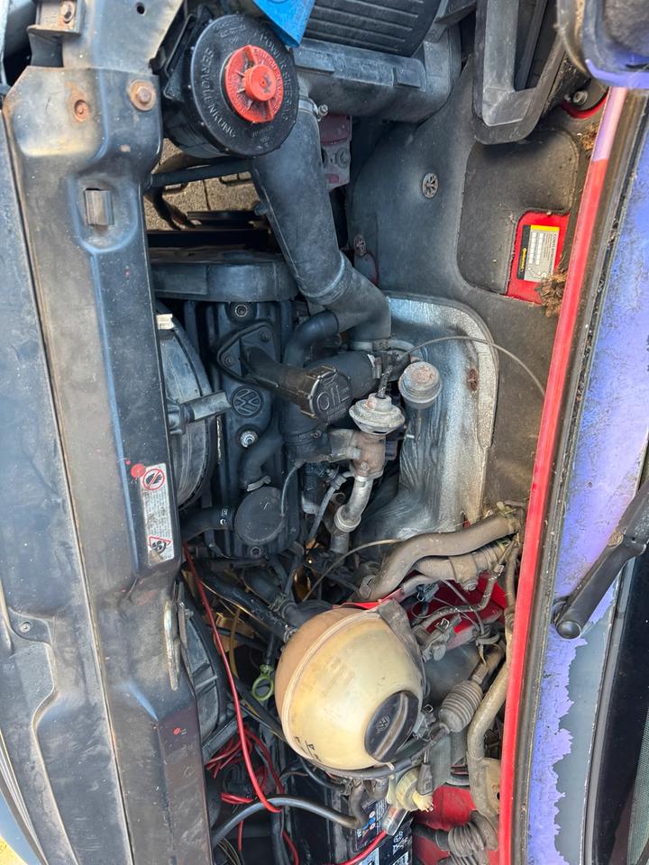 Vw t4 Multi-van 1,9 7 Sitz пробіг: 328450 рік: März 1994 Diesel потужність:69 PS коробка: Manuell ціна: 3200 - Фото 8