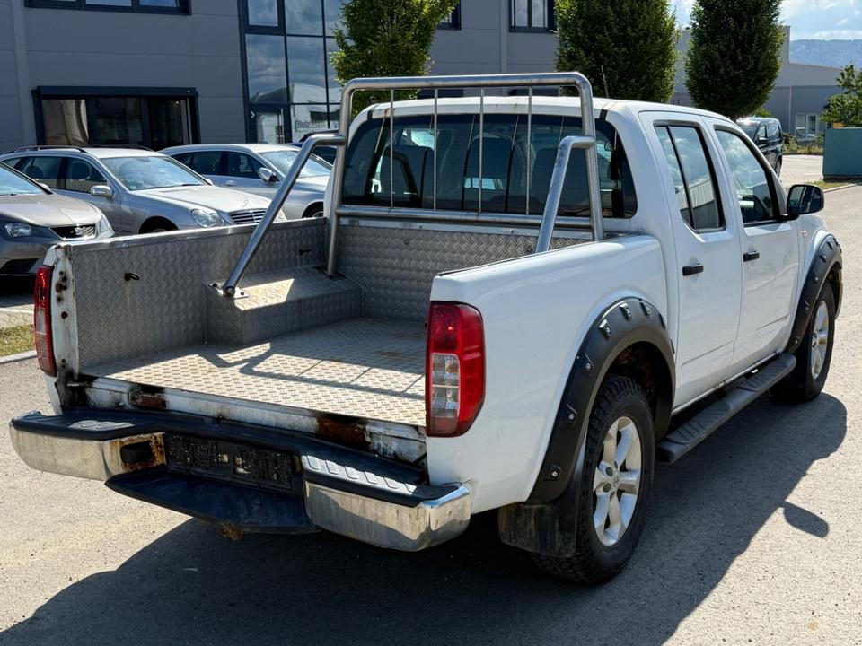 Надійне авто Nissan Navara Pickup Doppelkabine  пробіг: 292040 потужність:174 PS Diesel рік: September 2005 коробка: Manuell ціна: 3450 - Фото 3