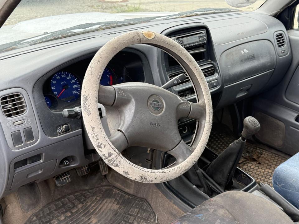 Nissan PickUp TD пробіг: 216000 рік: Januar 2001 Diesel потужність:133 PS коробка: Manuell ціна: 2450 - Фото 4