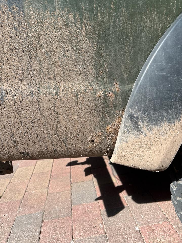 Nissan Navara D22 пробіг: 206014 рік: Juni 2003 Diesel потужність:133 PS коробка: Manuell ціна: 5800 - Фото 4