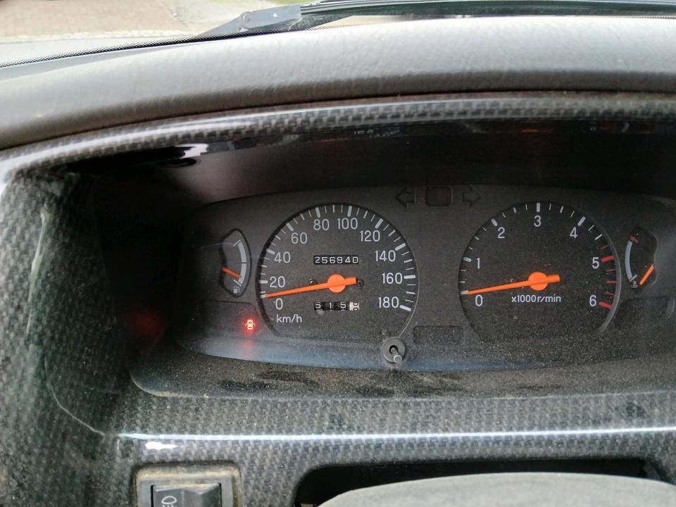 Mitsubishi l200 пробіг: 260000 рік: August 2003 Diesel потужність:115 PS коробка: Manuell ціна: 5750 - Фото 2