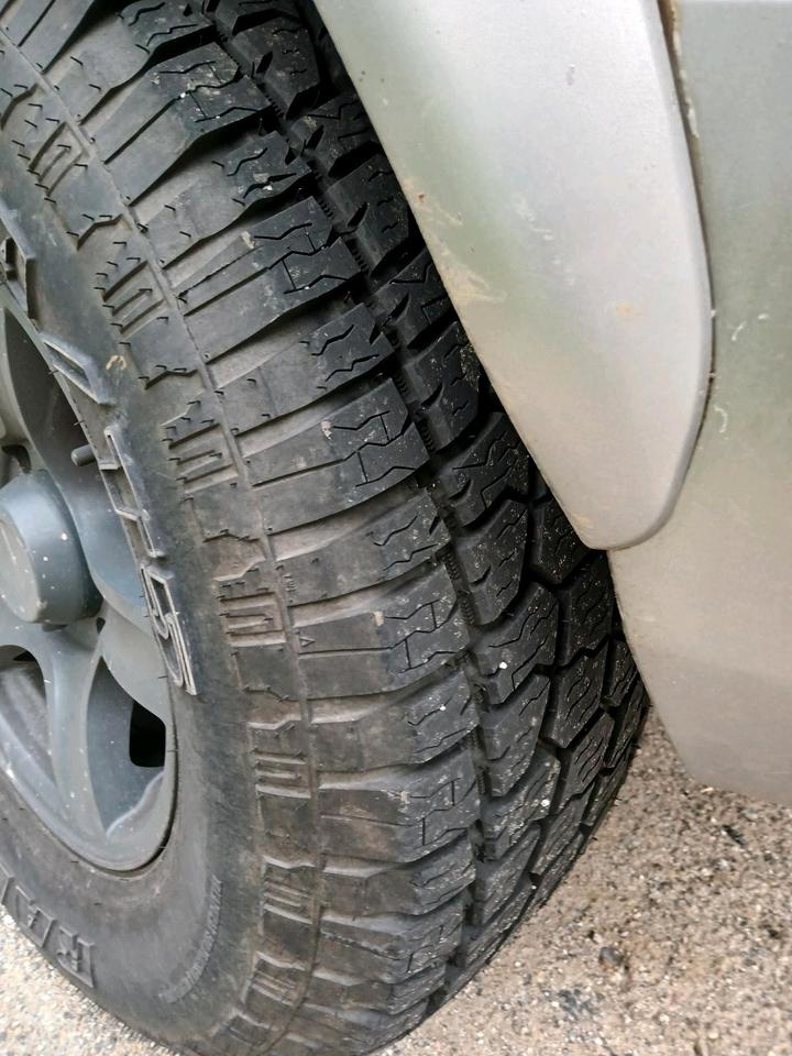 Mitsubishi l200 пробіг: 260000 рік: August 2003 Diesel потужність:115 PS коробка: Manuell ціна: 5750 - Фото 5