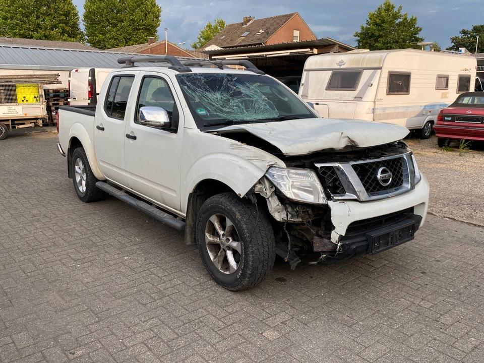 Nissan Navara Pickup Double Cab LE 4X4*Euro 5*Tüv 11/26 пробіг: 347000 рік: August 2013 Diesel потужність:190 PS коробка: Manuell ціна: 4700 - Фото 12