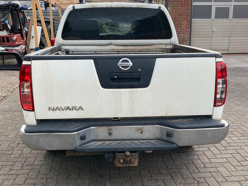 Nissan Navara Pickup Double Cab LE 4X4*Euro 5*Tüv 11/26 пробіг: 347000 рік: August 2013 Diesel потужність:190 PS коробка: Manuell ціна: 4700 - Фото 6