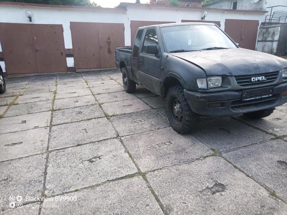 Opel Campo 2,5 di TD 4X4 Sportscab пробіг: 161000 рік: September 2000 Diesel потужність:76 PS коробка: Manuell ціна: 1800 - Фото 0