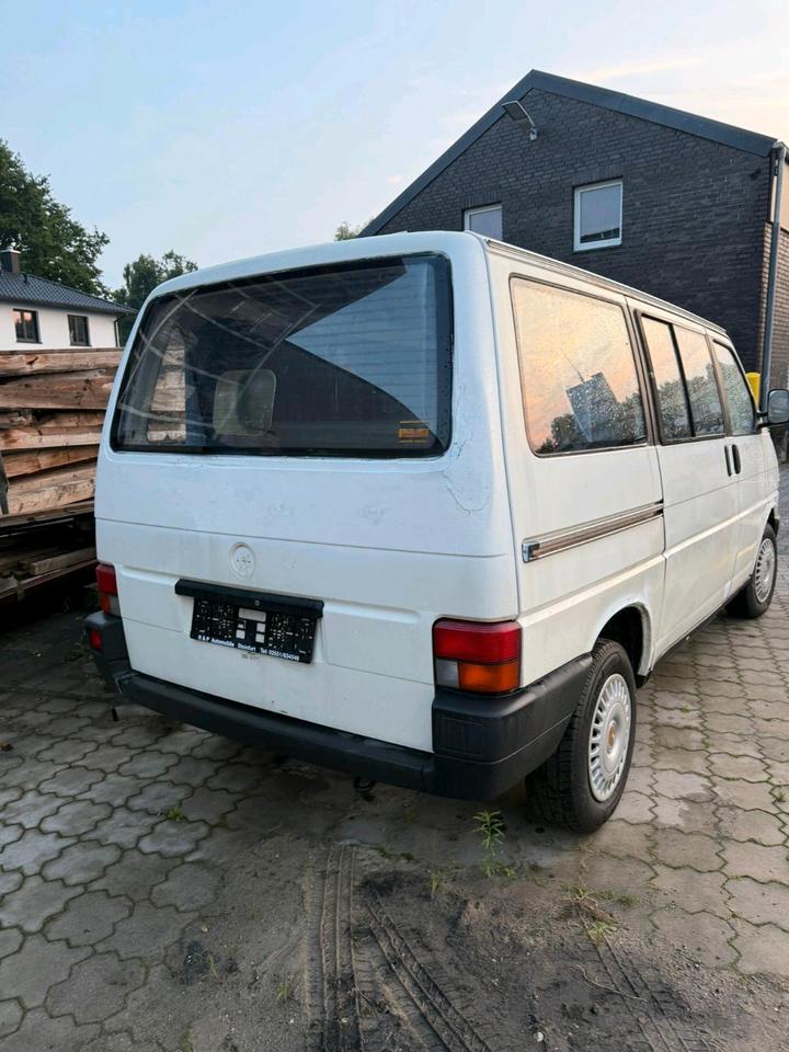 Volkswagen T4 multivan 1.9  пробіг: 260000 рік: März 1995 Diesel потужність:100 PS коробка: Manuell ціна: 2999 - Фото 1