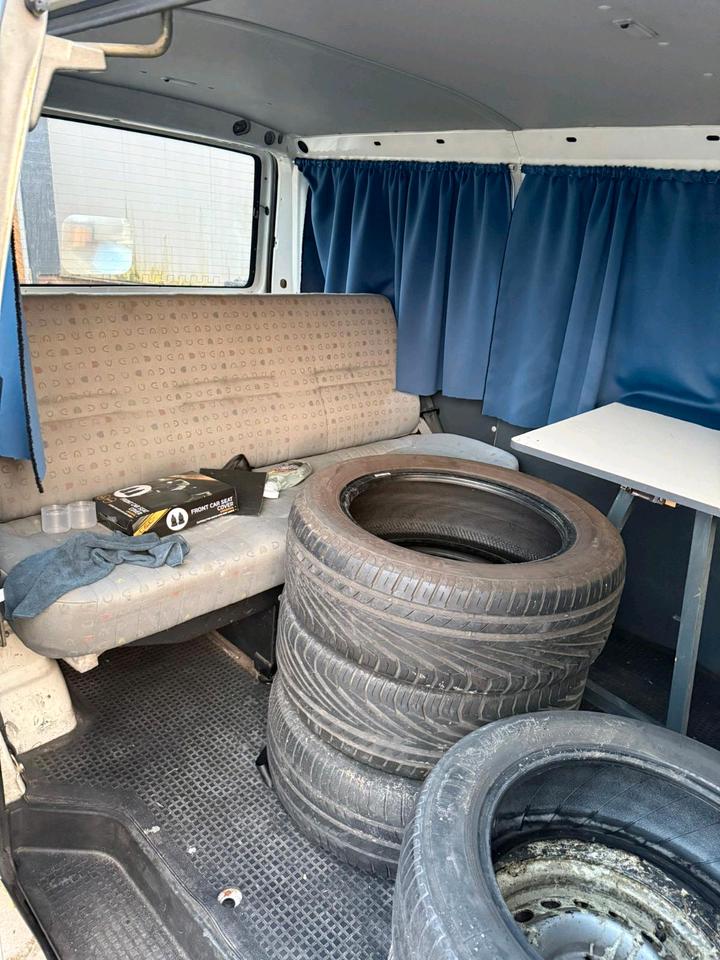 Volkswagen T4 multivan 1.9  пробіг: 260000 рік: März 1995 Diesel потужність:100 PS коробка: Manuell ціна: 2999 - Фото 5