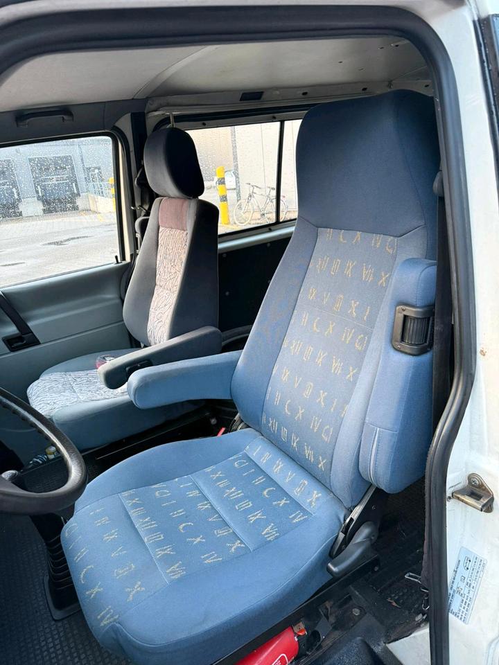 Volkswagen T4 multivan 1.9  пробіг: 260000 рік: März 1995 Diesel потужність:100 PS коробка: Manuell ціна: 2999 - Фото 7